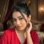 PYARI-18K-Gold-Plated-Anti-Tarnish-Leaf-Clover-Necklace - Image 2