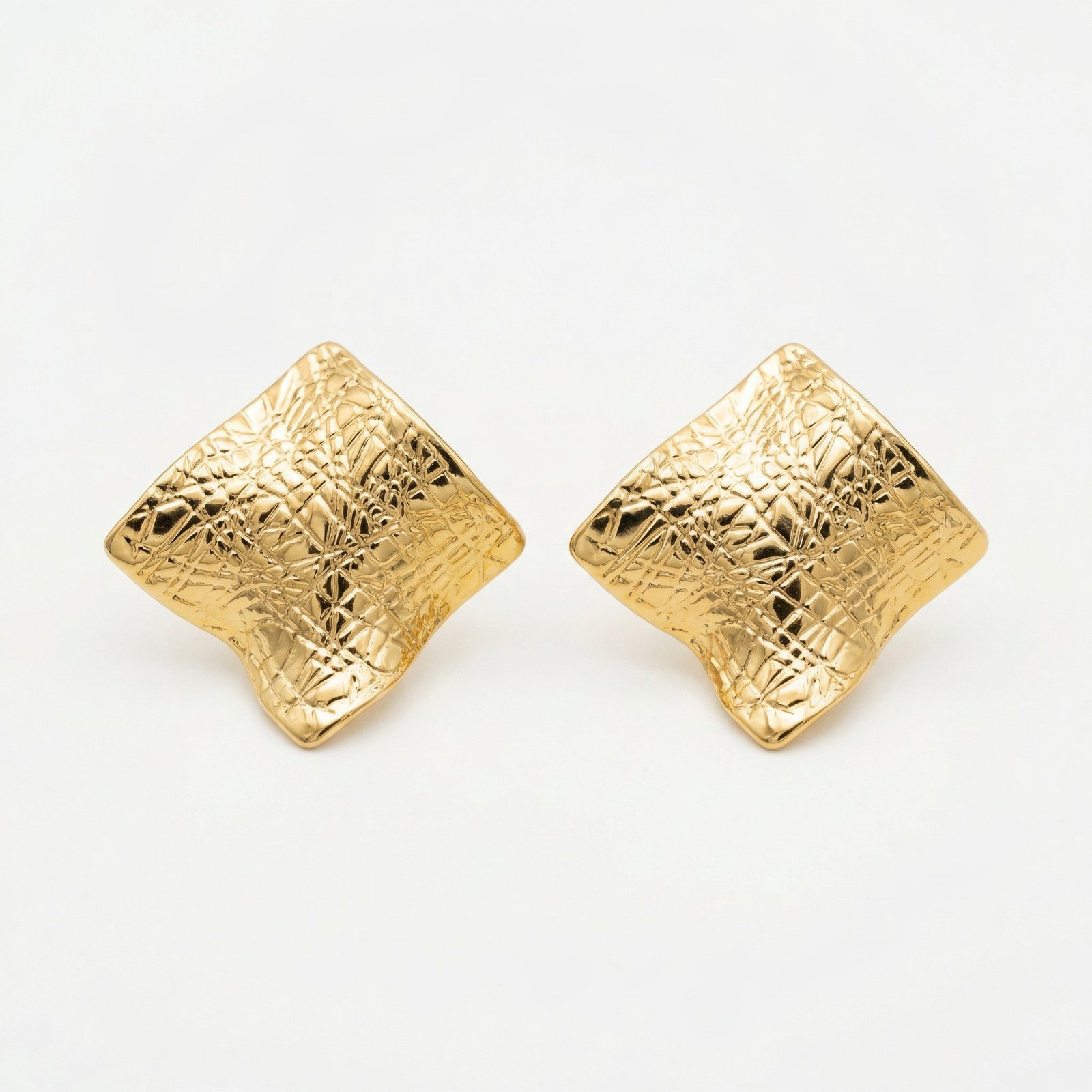 PYARI 18K Gold Plated Anti-Tarnish Square Studs Earring(1) PYARI 18K Gold Plated Square Studs Anti Tarnish Earring - Image 1